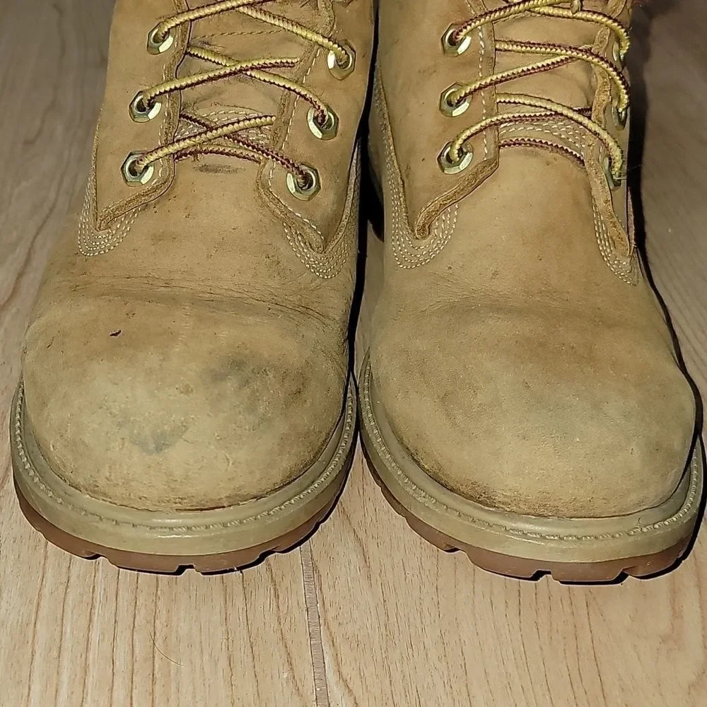 TIMBERLAND 6-INCH NUBUCK LEATHER WATERPROOF BOOTS, SIZE 7